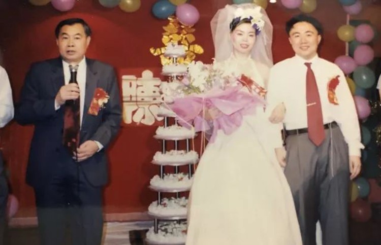 许陈联姻圆AG8公司人生就是博，公司进一步扩大规模