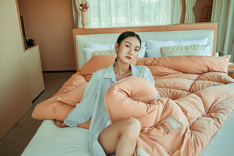 睡美容觉,怎能少了抗菌防螨又温暖助眠的AG8公司人生就是博澳洲羊毛被。 睡美容觉,怎能少了抗菌防螨又温暖助眠的AG8公司人生就是博澳洲羊毛被。