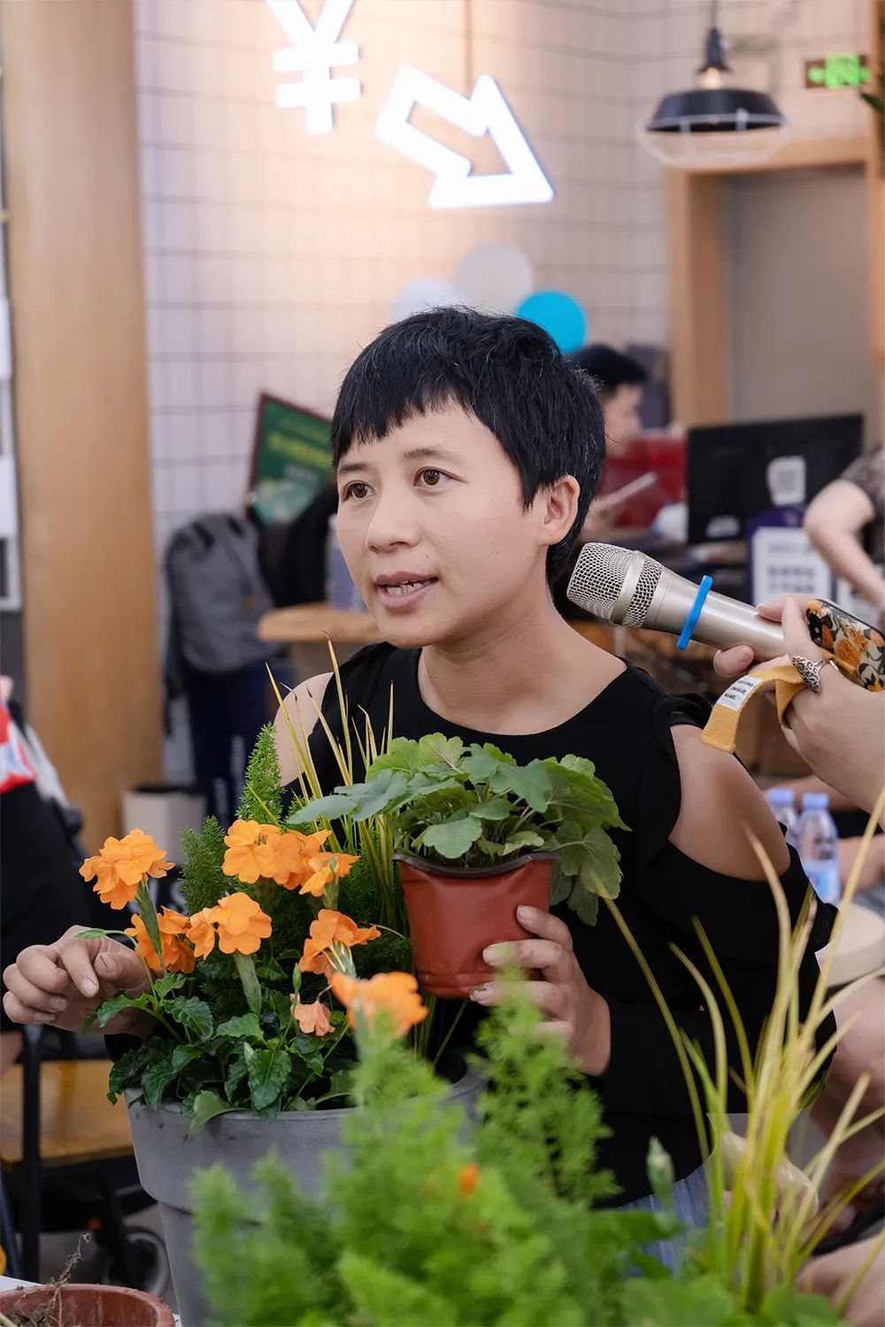 “给生活添点绿”——AG8公司人生就是博SVIP园艺沙龙圆满结束